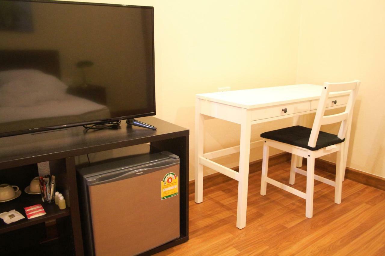 S'Prima Hostel Phitsanulok Ngoại thất bức ảnh